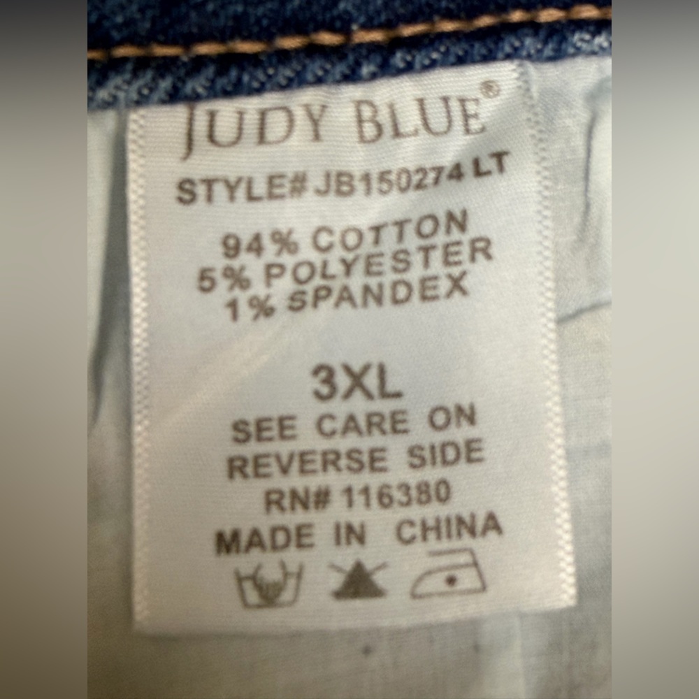 Judy Blue Light Blue High Rise Rhinestone Denim Shorts - Picture 9 of 9